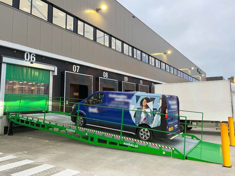Rampa załadunkowa Ausbau dla operatora pocztowego w Holandii